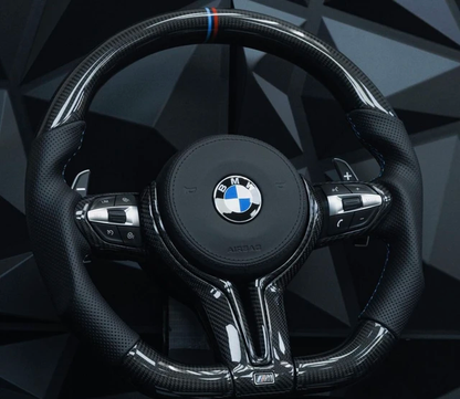 VOLANTE BMW M PERFORMANCE FIBRA DE CARBONO.