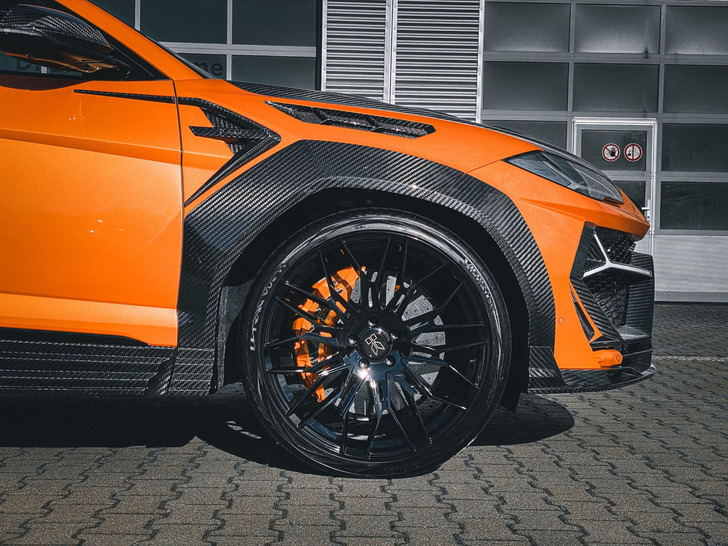 PREPARACIÓN EXTERIOR KEYVANY LAMBORGHINI URUS. (BAJO PEDIDO)