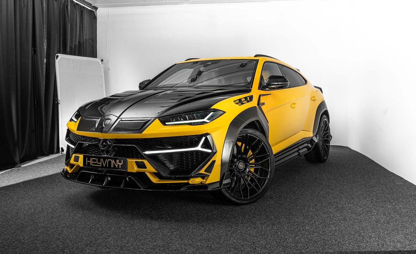 PREPARACIÓN EXTERIOR KEYVANY LAMBORGHINI URUS. (BAJO PEDIDO)